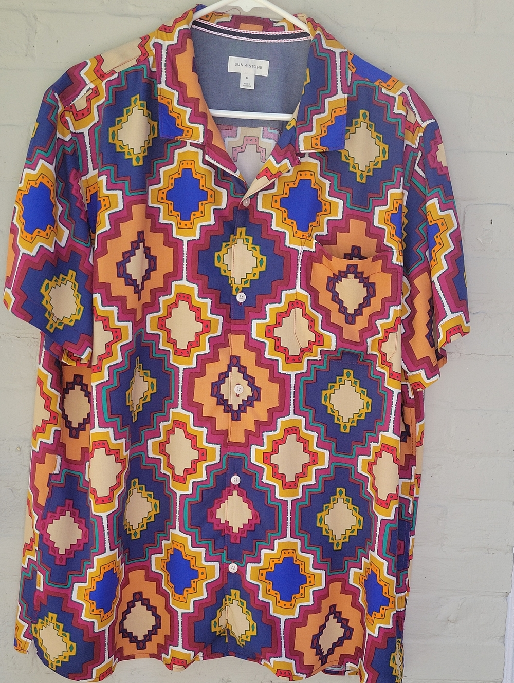 Sun & Stone Mens XL Vibrant Geometric Rayon Short Sleeve Shirt